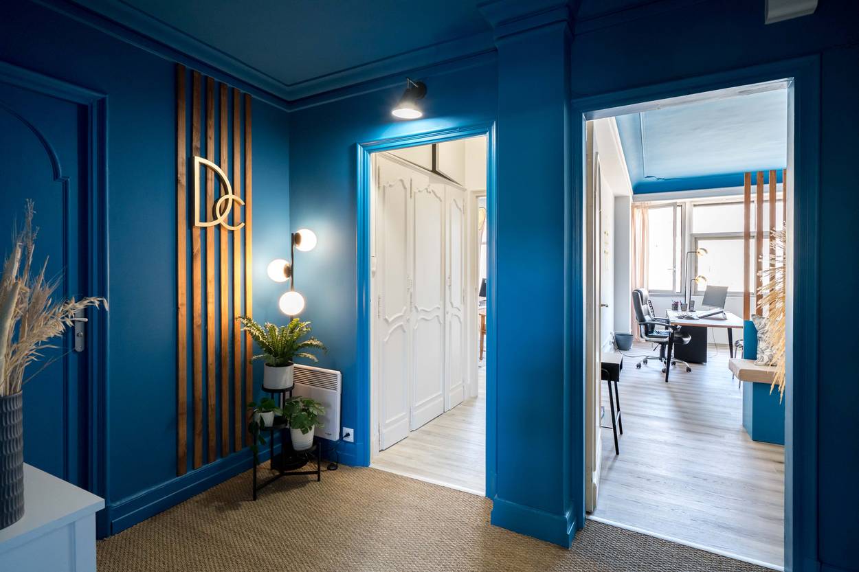 Chambre moderne et fonctionnelle rénovée à Toulon